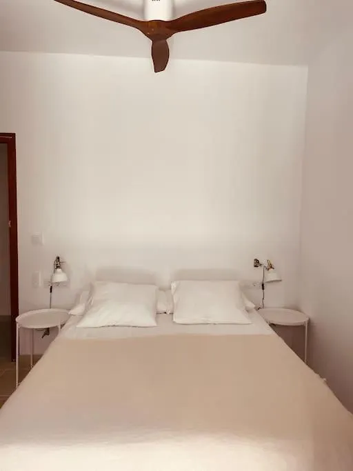 Renovated House Palau-Saverdera 0*, Palau Saverdera